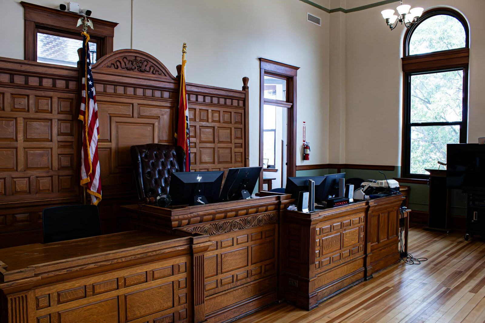 Should I Want a Bench Trial or a Jury Trial in Indiana?